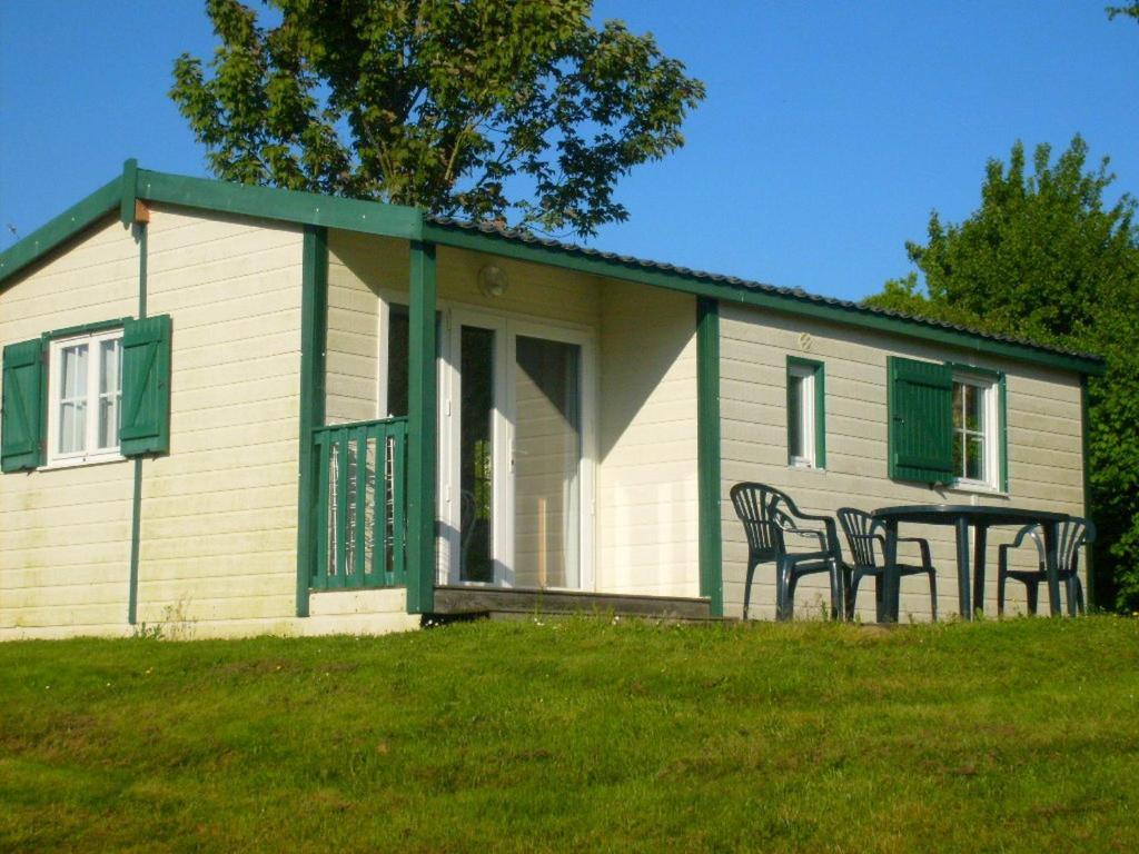 La Lande Du Moulin Otel Sulniac Oda fotoğraf